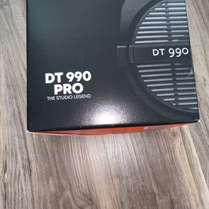 DT 990 Pro
